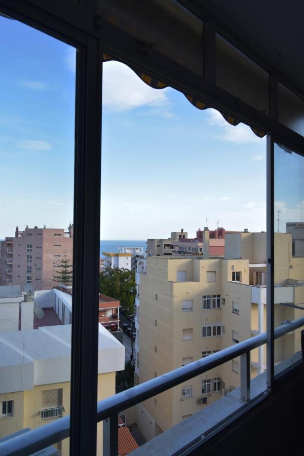 Bonito, Luminoso Y Centrico Apartamento Con Piscina Y Vistas Al Mar Daire Torremolinos Dış mekan fotoğraf